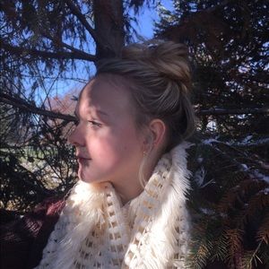 Meet your Posher, Haley